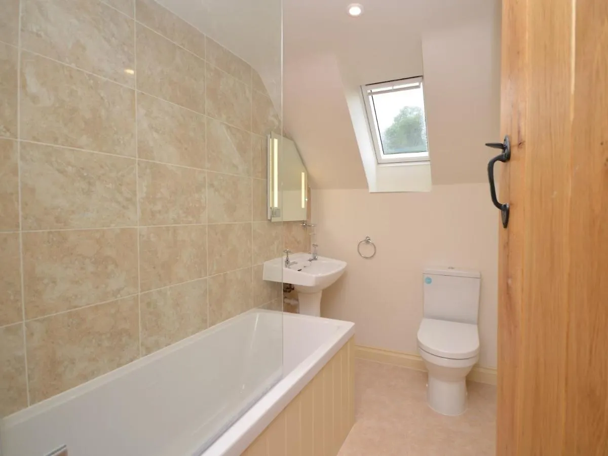 2 Bed In Bristol 72582 Villa Winford Holiday home