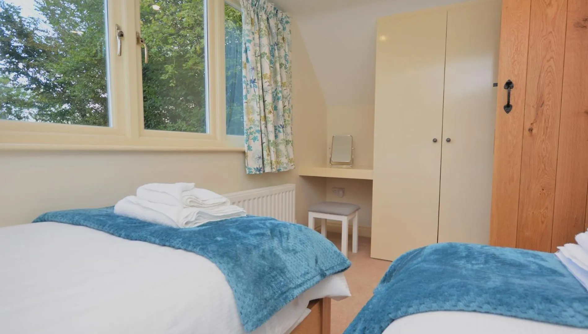 2 Bed In Bristol 72582 Villa Winford Holiday home